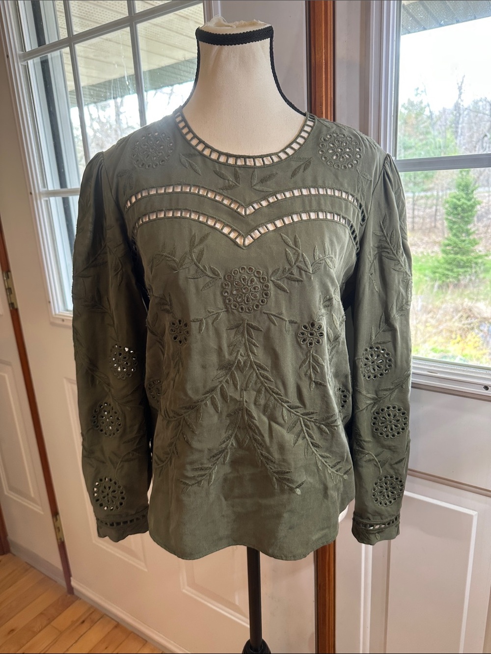NWOT Sea New York Olive Green Embroidered Women's Top - Picture 1 of 7